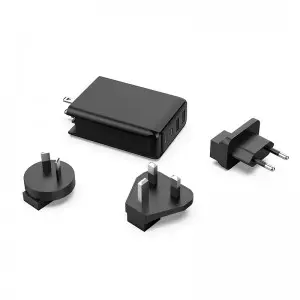 140W 3 端口 USB-C 氮化镓充电器