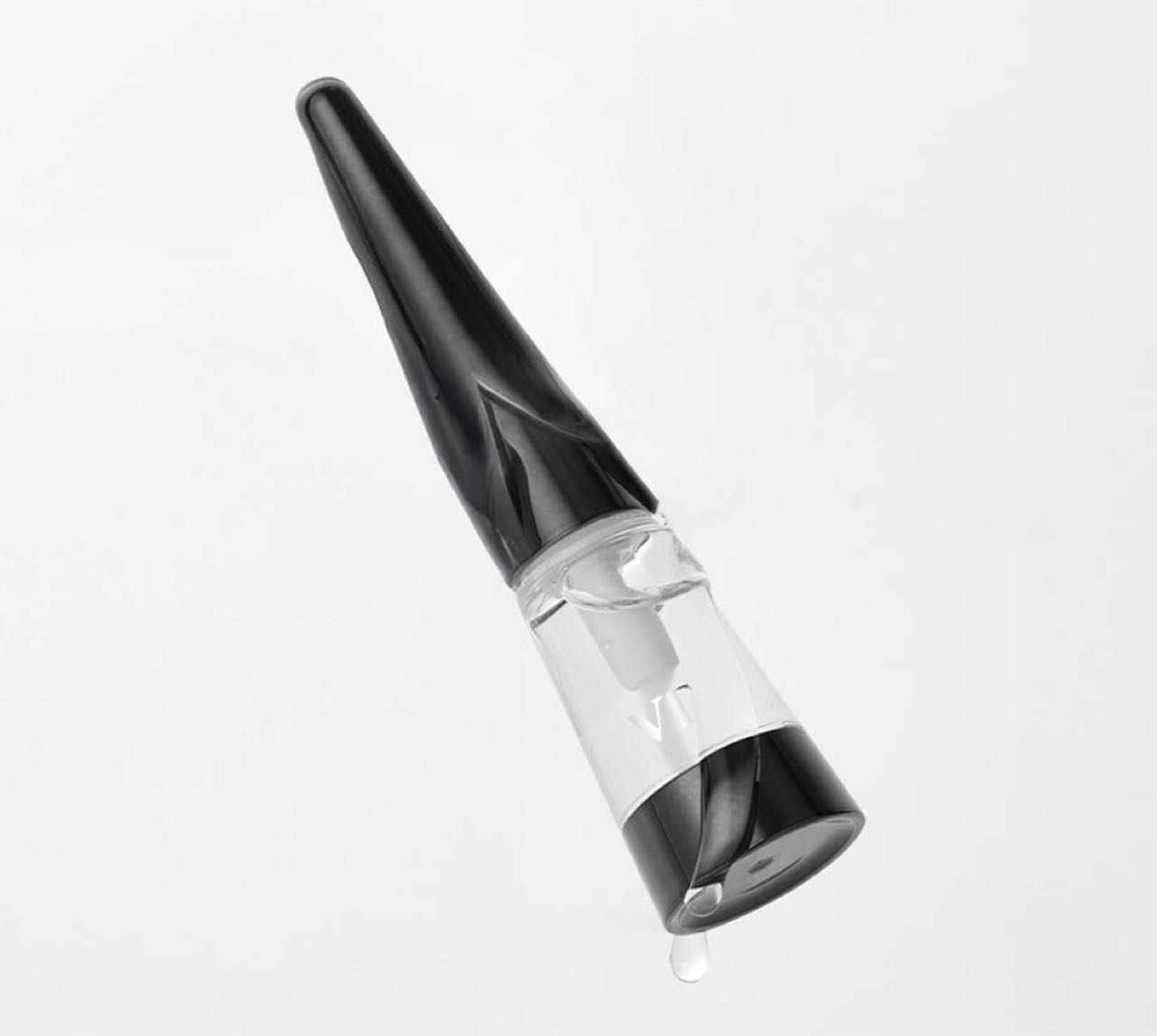 VT Reedle Shot Lip Plumper (Black Cap)